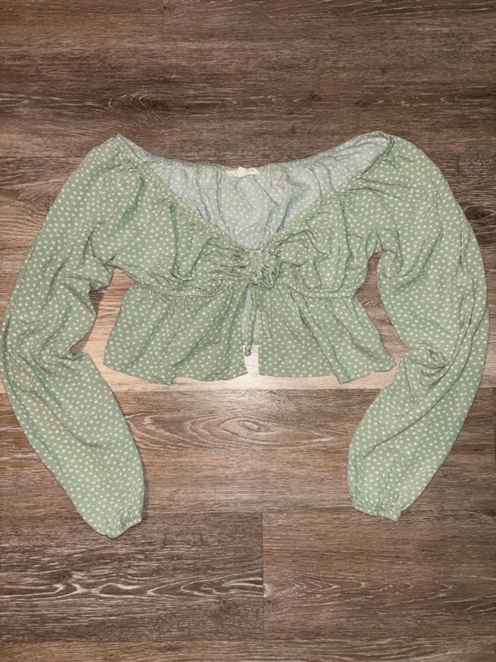 La Hearts Light Green Puff-Sleeve Crop Top